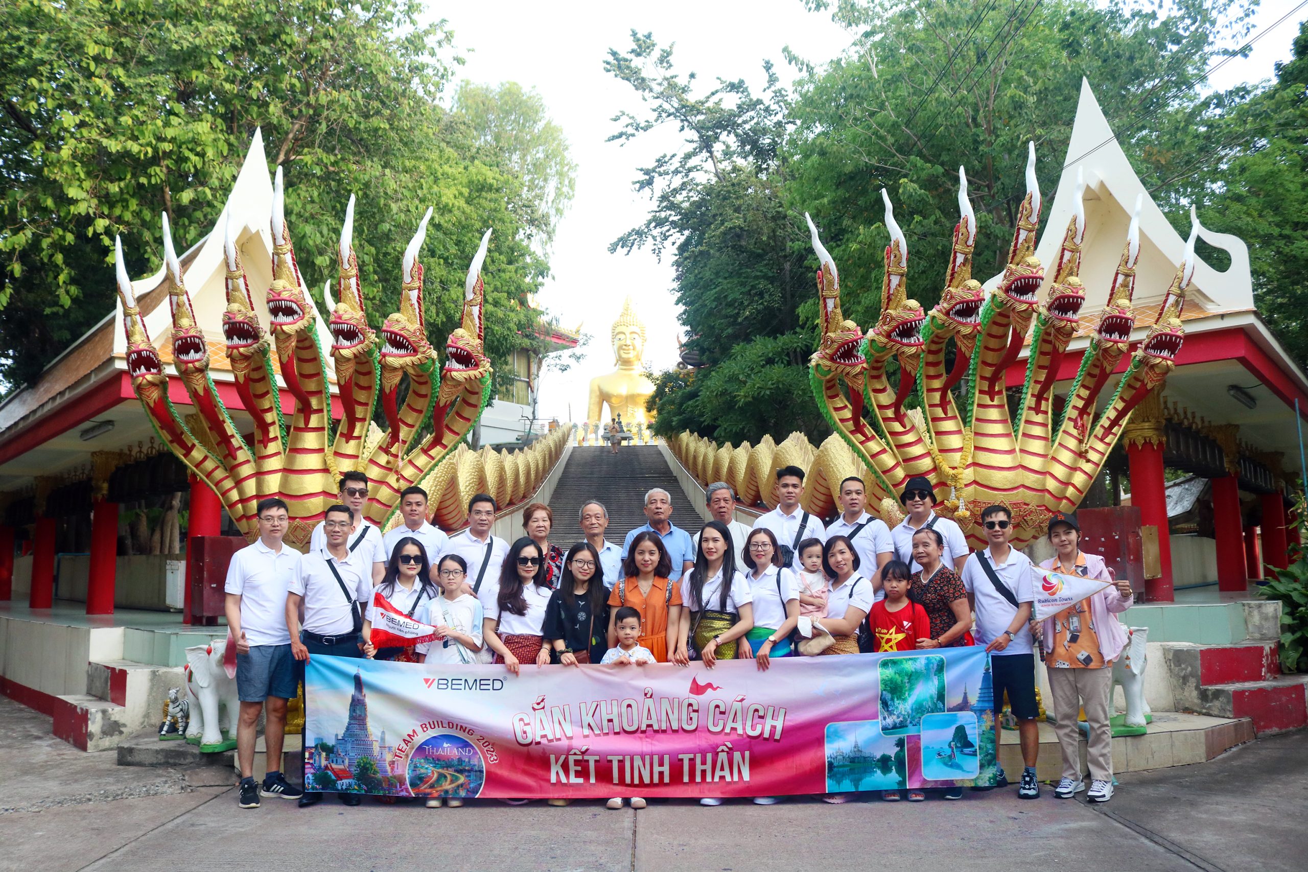 bemed check-in Chùa Wat Phrai Yai